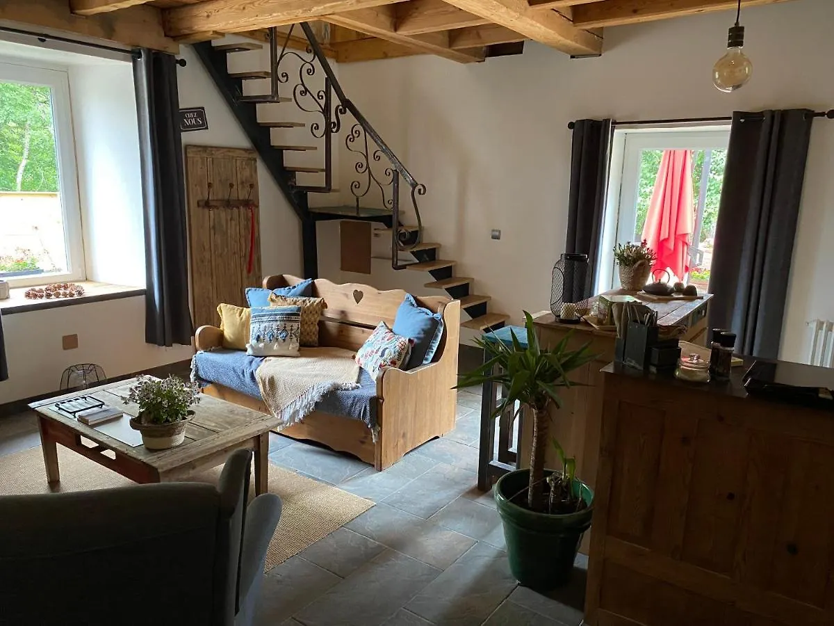 Appartement L'instant présent à Echallon 0*,  France