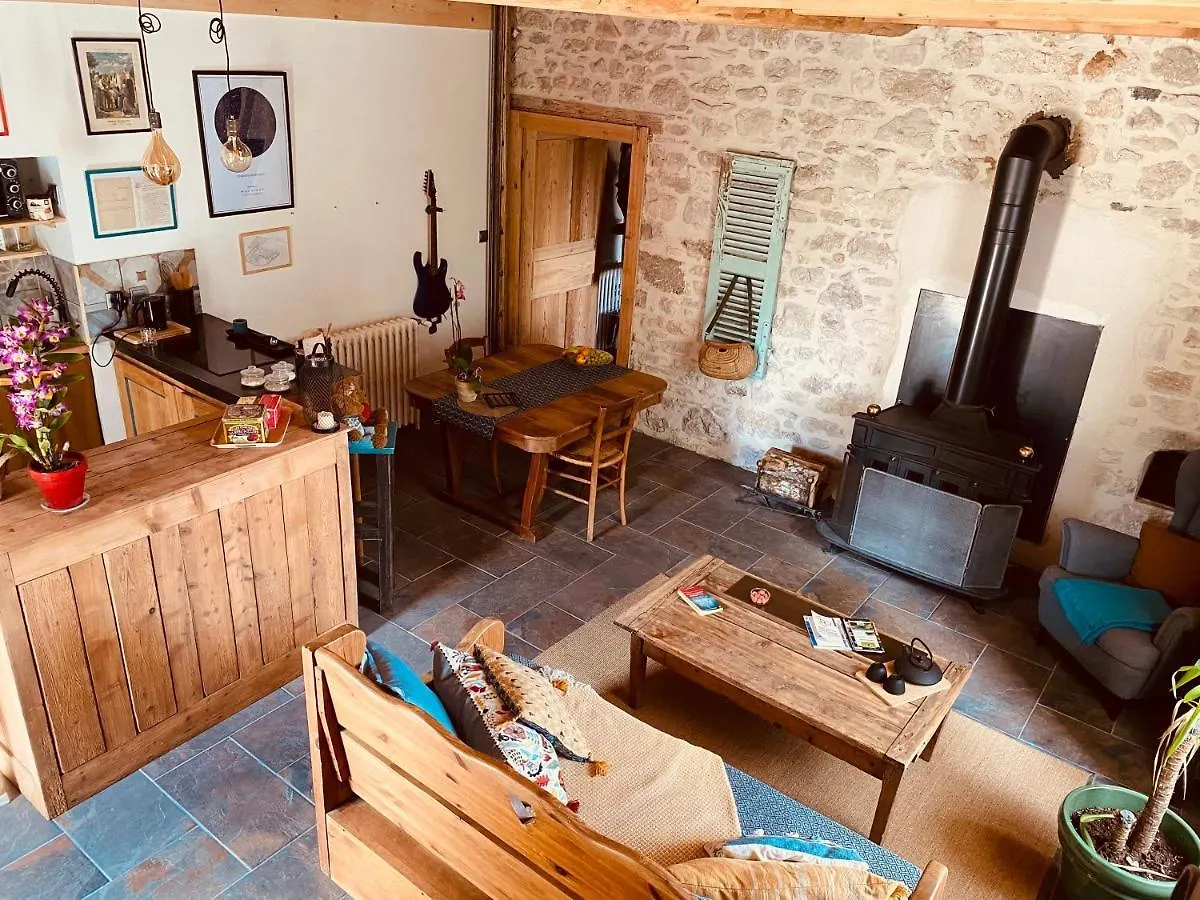 Appartement L'instant présent à Echallon